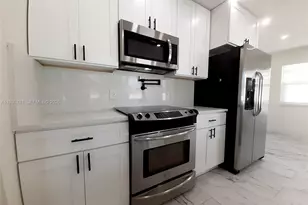 2109 N Park Rd, Hollywood, FL 33021 - Photo 32