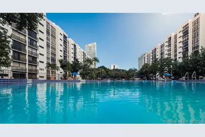 16919 N Bay Rd #620, Sunny Isles Beach, FL 33160 - Photo 8