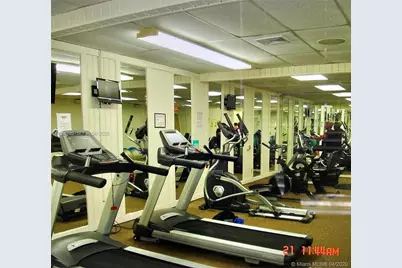 16919 N Bay Rd #620, Sunny Isles Beach, FL 33160 - Photo 6