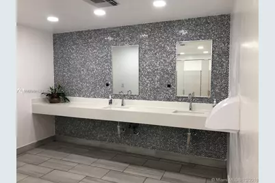 16919 N Bay Rd #620, Sunny Isles Beach, FL 33160 - Photo 4