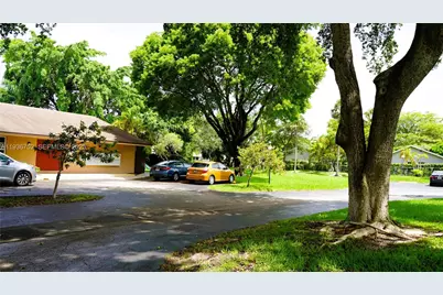7175 Nova Dr #204, Davie, FL 33317 - Photo 4