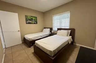 1414 NE 178th St, North Miami Beach, FL 33162 - Photo 6