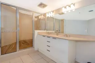 16699 Collins Ave, Sunny Isles Beach, FL 33160 - Photo 8