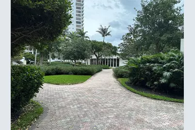 600 Three Islands Blvd #1402, Hallandale Beach, FL 33009 - Photo 6