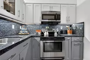 911 E Ponce De Leon Blvd, Coral Gables, FL 33134 - Photo 12