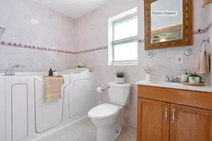 5010 NW 51st St, Tamarac, FL 33319 - Photo 2