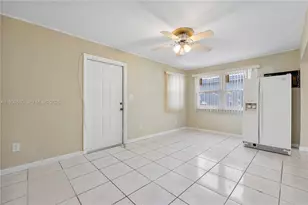 5010 NW 51st St, Tamarac, FL 33319 - Photo 14