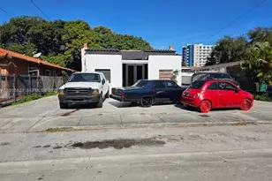 1829 NW 5th St, Miami, FL 33125 - Photo 2