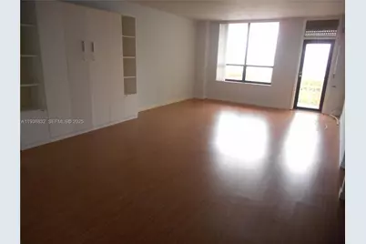 10185 Collins Ave #1204, Bal Harbour, FL 33154 - Photo 4