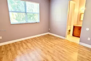 1005 NE 42nd Pl, Homestead, FL 33033 - Photo 10