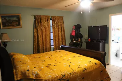14334 NE 2nd Pl, Miami, FL 33161 - Photo 12