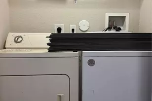 5907 Abbey Rd, Tamarac, FL 33321 - Photo 20