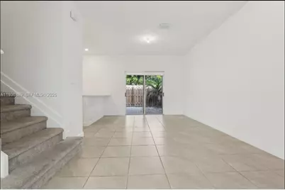 2645 SE 17th St, Homestead, FL 33035 - Photo 2