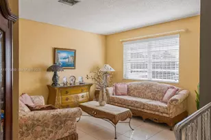 10251 SW 27th St, Miami, FL 33165 - Photo 8