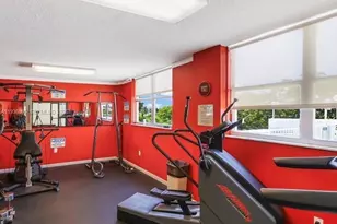 6900 Bay Dr, Miami Beach, FL 33141 - Photo 14