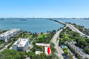 523 NE 38th St, Miami, FL 33137 - Photo 2