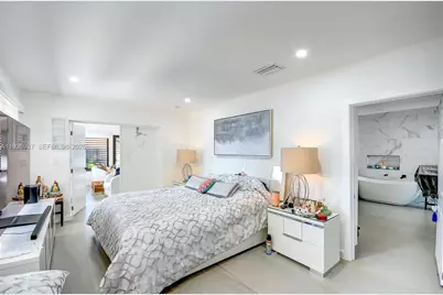 1511 NW 87th Way, Pembroke Pines, FL 33024 - Photo 38