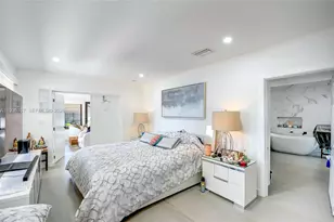 1511 NW 87th Way, Pembroke Pines, FL 33024 - Photo 38