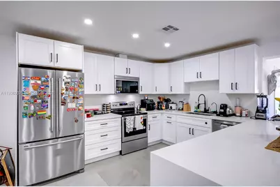 1511 NW 87th Way, Pembroke Pines, FL 33024 - Photo 6