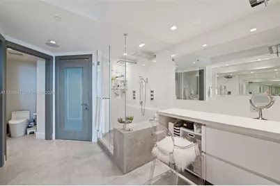 1331 Brickell Bay Dr #2907, Miami, FL 33131 - Photo 12