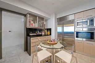 1331 Brickell Bay Dr, Miami, FL 33131 - Photo 6