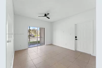 720 Cypress Ln #F9, Deerfield Beach, FL 33064 - Photo 8