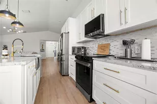 8165 Pelican Harbour Dr, Lake Worth, FL 33467 - Photo 10