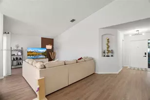 8165 Pelican Harbour Dr, Lake Worth, FL 33467 - Photo 20