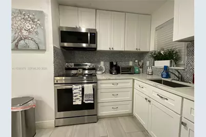 820 NW 87th Ave #114, Miami, FL 33172 - Photo 8