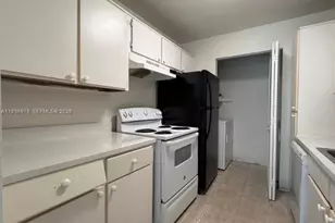 3987 NW 87th Ave, Sunrise, FL 33351 - Photo 10