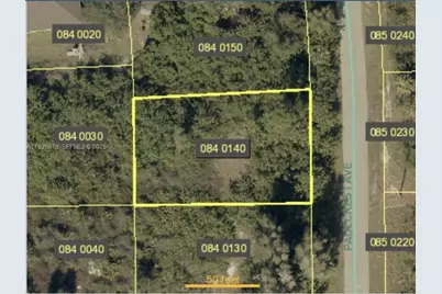 424 Paulcrest Ave, Lehigh Acres, FL 33974 - Photo 2