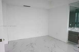 650 NE 32nd St, Miami, FL 33137 - Photo 8