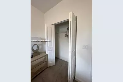 327 NE 208th Ter #327, Miami, FL 33179 - Photo 14