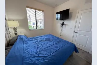 327 NE 208th Ter #327, Miami, FL 33179 - Photo 12