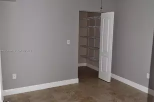 2811 N Oakland Forest Dr, Oakland Park, FL 33309 - Photo 12