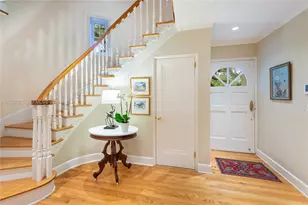 1036 S Greenway Dr, Coral Gables, FL 33134 - Photo 4