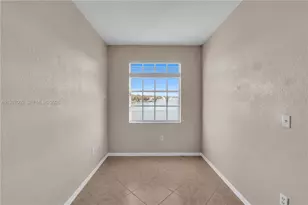 4341 SW 131st Ln, Miramar, FL 33027 - Photo 14