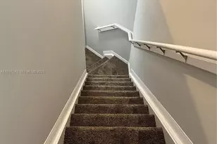 2033 SE 10th Ave, Fort Lauderdale, FL 33316 - Photo 4