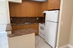 425 NW 210th St, Miami Gardens, FL 33169 - Photo 8