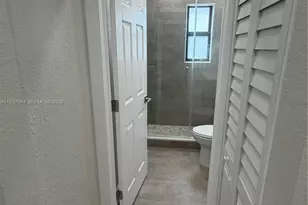 7330 SW 11th St, Miami, FL 33144 - Photo 18