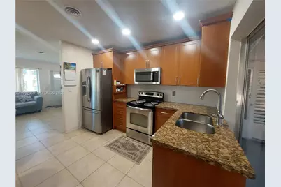 4571 NW 19th Way, Tamarac, FL 33309 - Photo 8