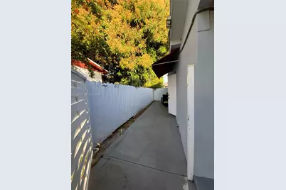 21221 NW 29th Ave, Miami Gardens, FL 33056 - Photo 28