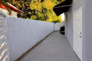 21221 NW 29th Ave, Miami Gardens, FL 33056 - Photo 26