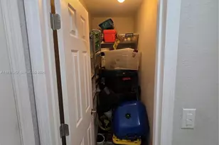 4490 W 19th Ct, Hialeah, FL 33012 - Photo 54