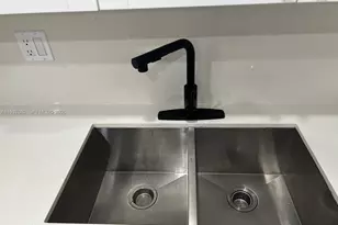 4490 W 19th Ct, Hialeah, FL 33012 - Photo 56