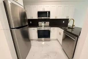 1300 Wiley St, Hollywood, FL 33019 - Photo 2