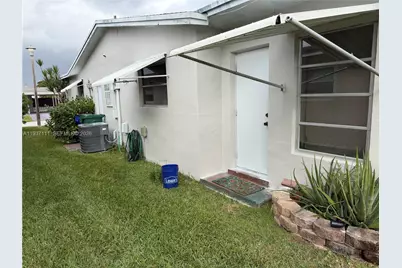 6690 NW 12th St, Margate, FL 33063 - Photo 22