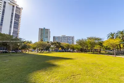 3 Island Ave #07B, Miami Beach, FL 33139 - Photo 52