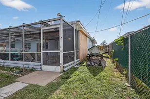 321 NW 201st St, Miami Gardens, FL 33169 - Photo 48