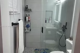 2979 NW 88th St, Miami, FL 33147 - Photo 4